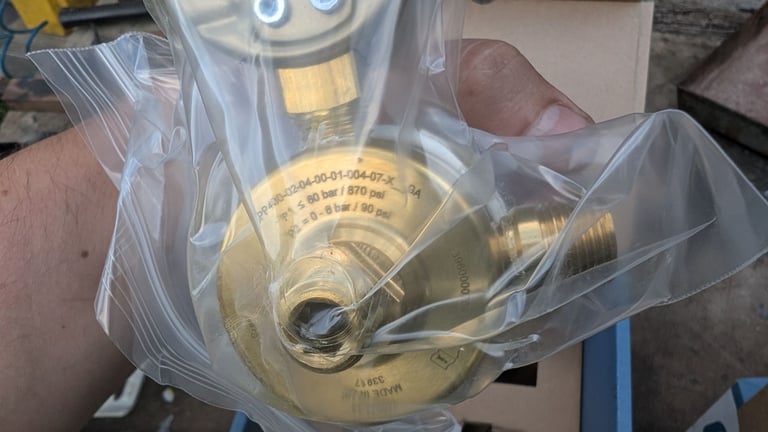 Gas regulators GASARC