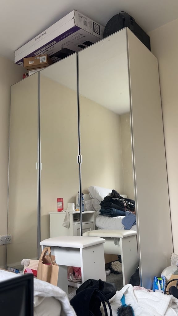 image for Bedroom furniture set