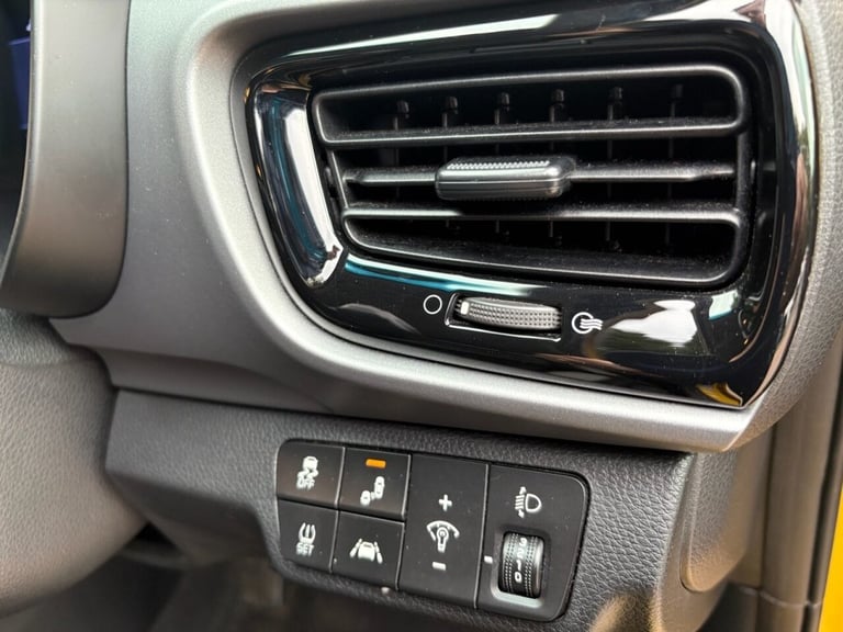 2019 19 KIA STONIC 1.0 T-GDI 4 SUV 5DR PETROL MANUAL EURO 6 (S/S) (118 BHP)