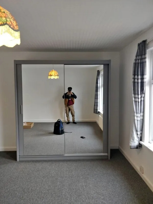 Brand New 2 or 3 Doors Sliding Wardrobe with Mirrors & Drawers - Assembly available Fast Delivery