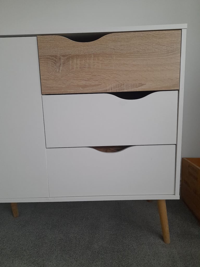 Sideboard