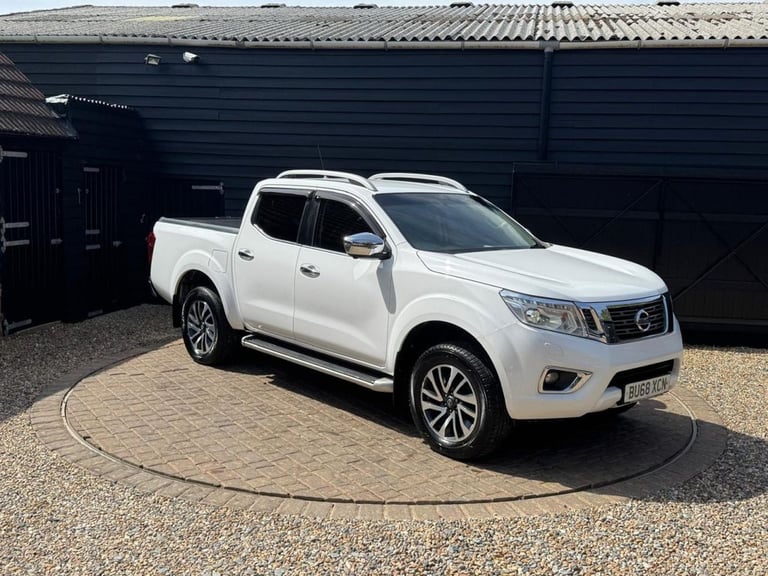 2018 Nissan Navara Double Cab Pick Up Tekna 2.3dCi 190 4WD PICK UP DIESEL Manual