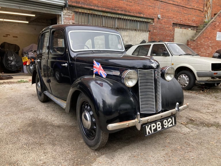 1946 Austin 8 4 DOOR SALOON (UNRESTORED ROCK SOLID ROT FREE SPECIMEN) ART-DECO !