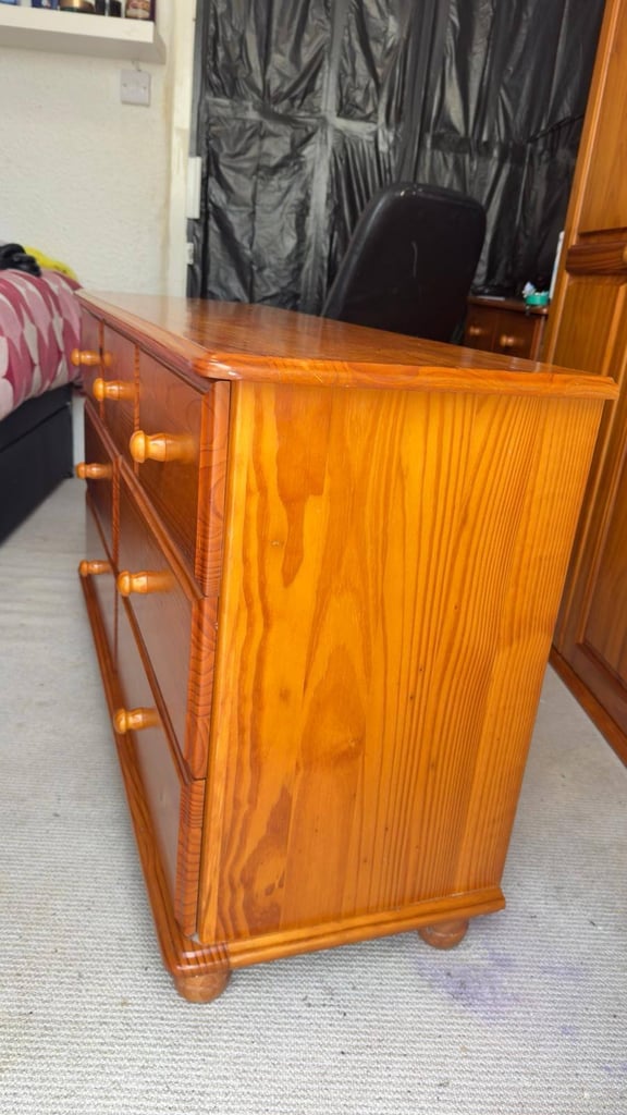 Caveteiro de madeira solida 