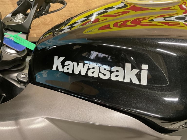KAWASAKI Z1000SX