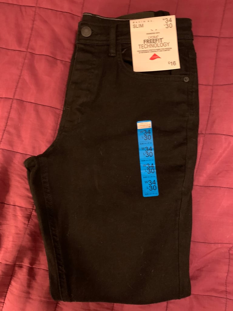 Men’s black jeans. Slim fit 34w 30L. Brand new. 