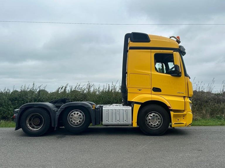Mercedes-Benz Actros 2545 6 X 2 Tractor Unit