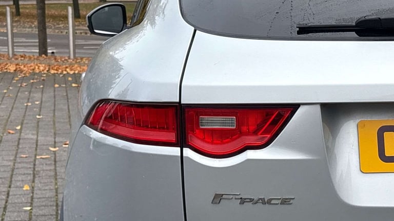 2018 Jaguar F-Pace 2.0d R-Sport 5dr Auto AWD Estate Diesel Automatic