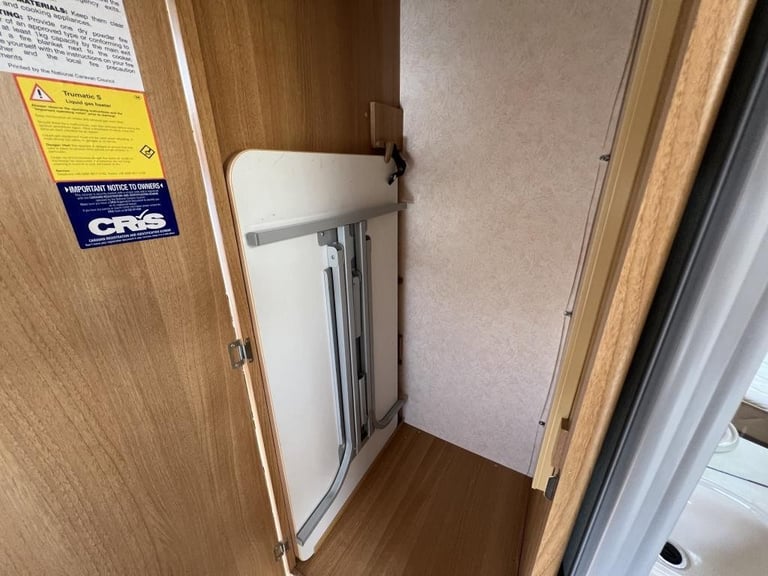 2009 COACHMAN VIP 535/4 Fixed bed