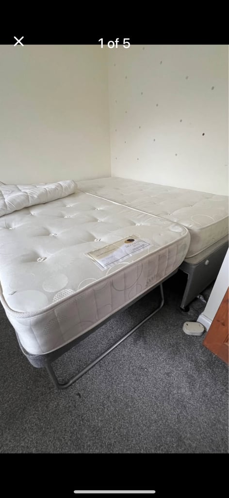 Stackable bed and 2 single mattress 