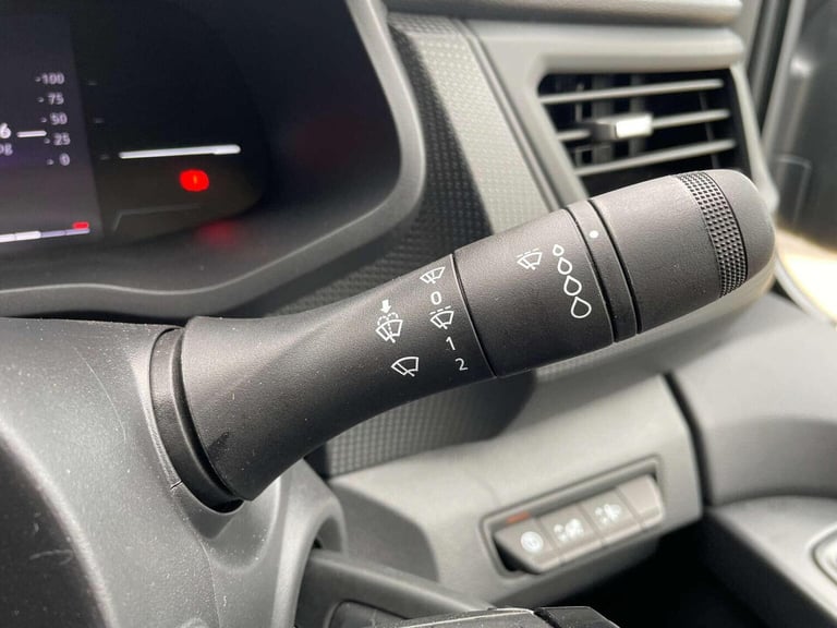 RENAULT TRAFIC 2.0 dCi Blue SL30 Advance Auto L1 H1 Euro 6 (s/s) 5dr 2025