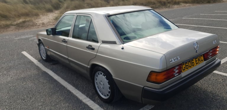 Mercedes-Benz, 190, Saloon, 1990, Automatic, 2599 (cc), 4 doors
