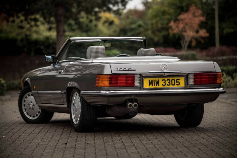 1987 Mercedes-Benz 300 SL CONVERTIBLE Petrol Automatic