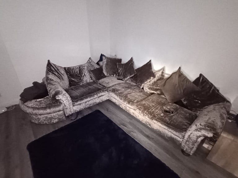 image for Corner and cuddler