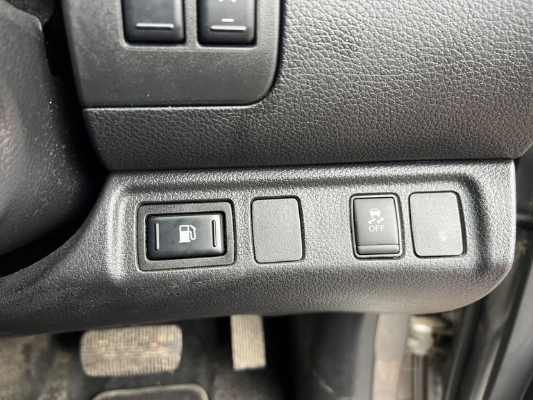 NISSAN NAVARA 2.3 dCi N-Guard 2019