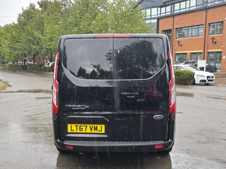 2017 Ford Transit Custom 2.0 TDCi 290 Limited Panel Van 5dr Diesel Manual L1 H2 (157 g/km, 168 bh...