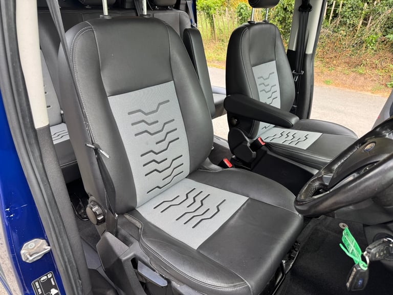 2017 Ford Transit Custom 2.0 TDCi 170ps L1 Factory Fitted Crew Sport No Vat