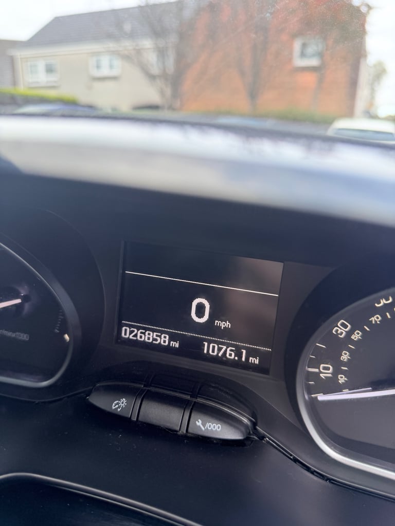 Peugeot, 208, Hatchback, 2019, Manual, 1199 (cc), 5 doors
