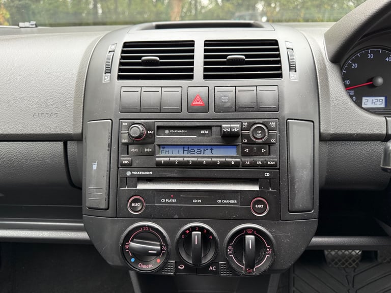VW POLO 1.4i TWIST AUTOMATIC PETROL 