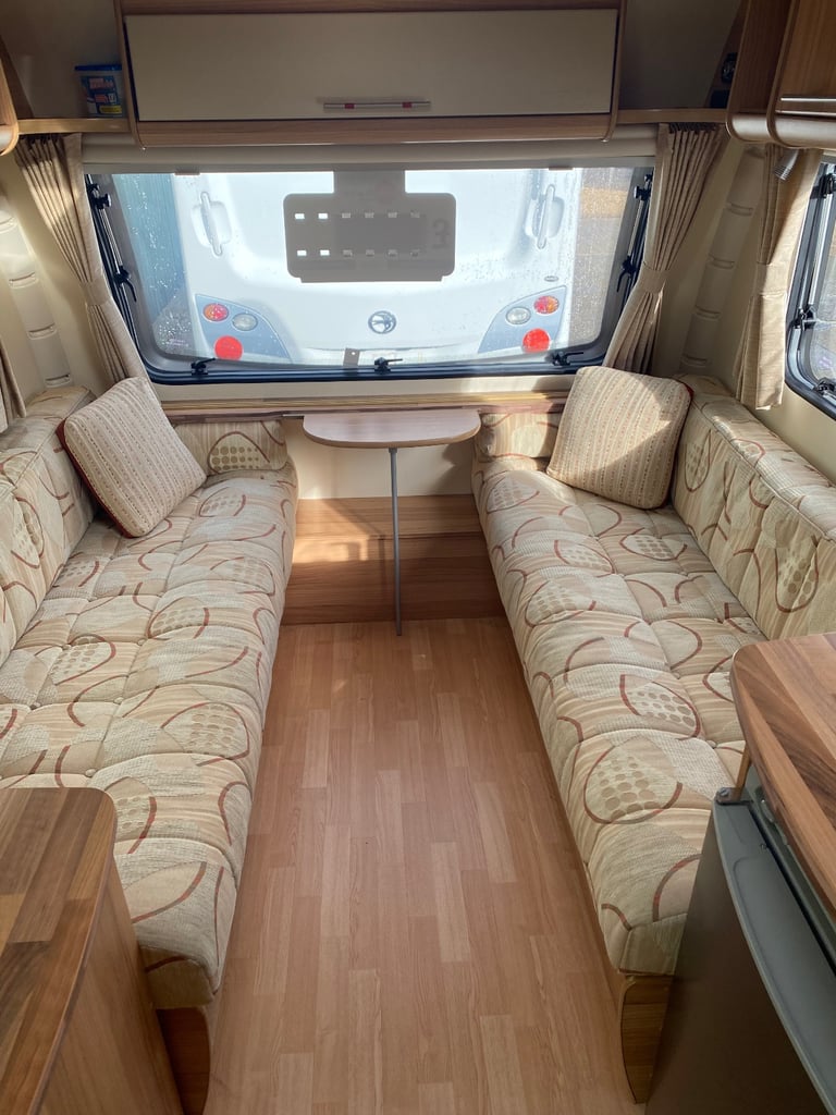 Bailey Orion 400/2  2012 in  nice condition 