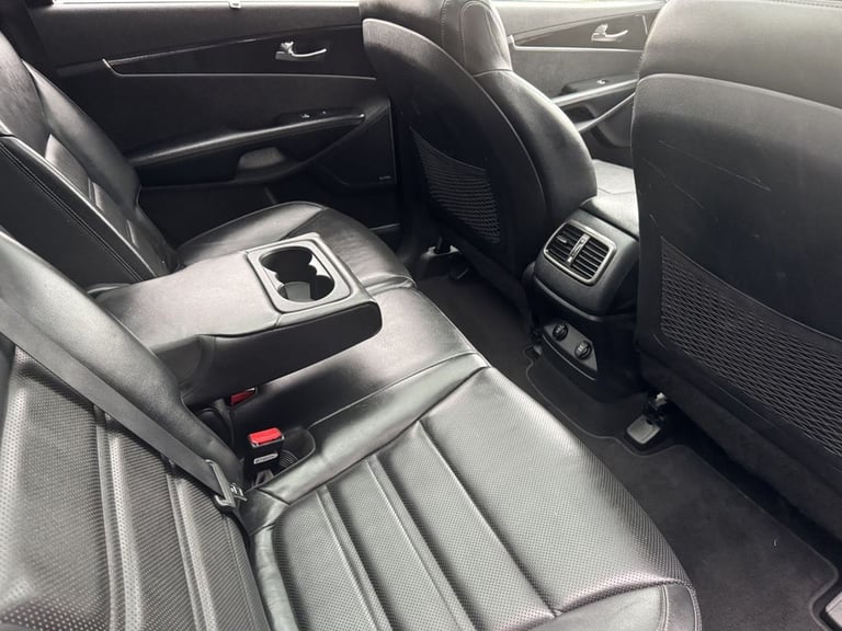 2017 Kia Sorento 2.2 CRDi KX-4 SUV 5dr Diesel Auto AWD Euro 6 (197 bhp) ESTATE Diesel Automatic