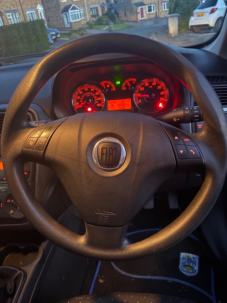 Fiat, GRANDE PUNTO, Hatchback, 2009, Manual, 1368 (cc), 5 doors
