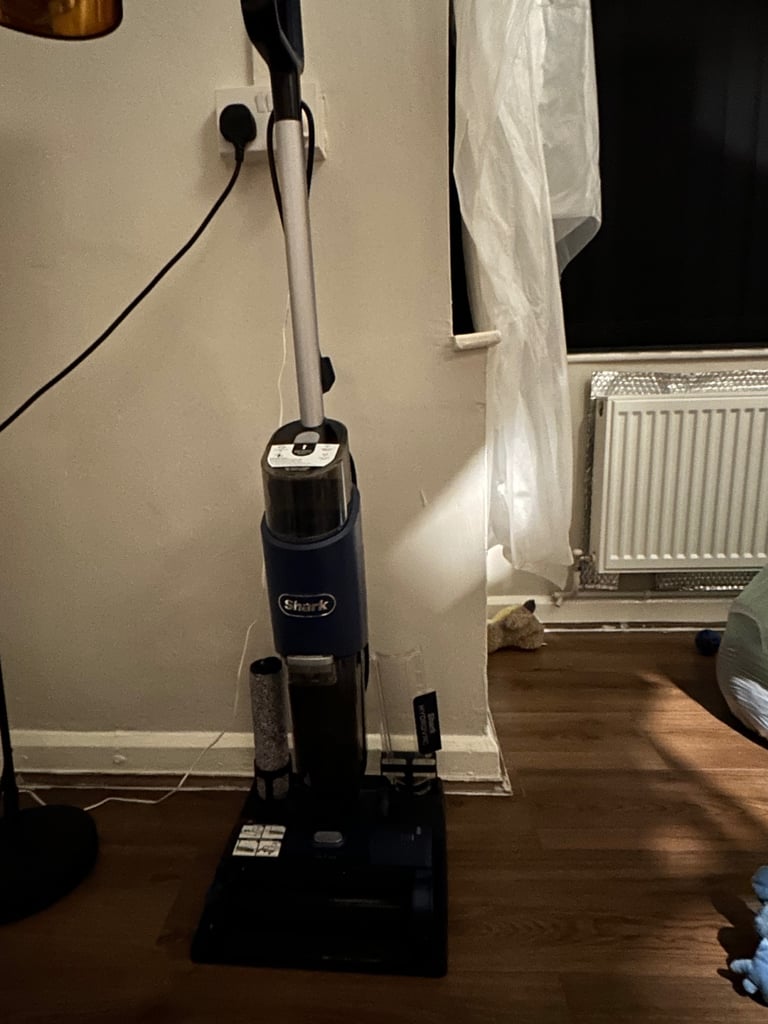 image for Shark hydro vac used 