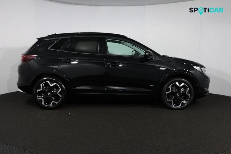 2023 Vauxhall Grandland 1.6 Plug-in Hybrid Ultimate 5dr Auto HATCHBACK PETROL/ELECTRIC Automatic