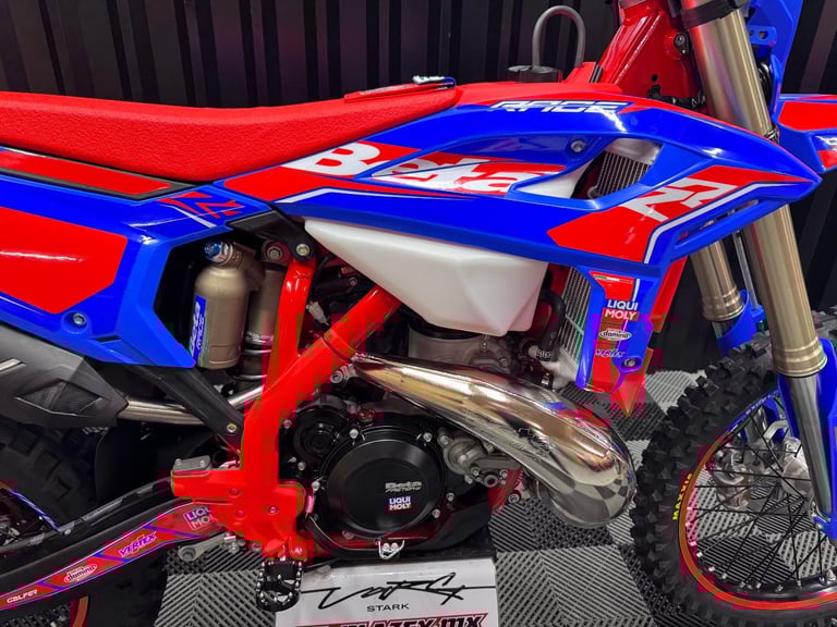 2026 BETA RR 300 RACE 2 STROKE ENDURO BIKE 