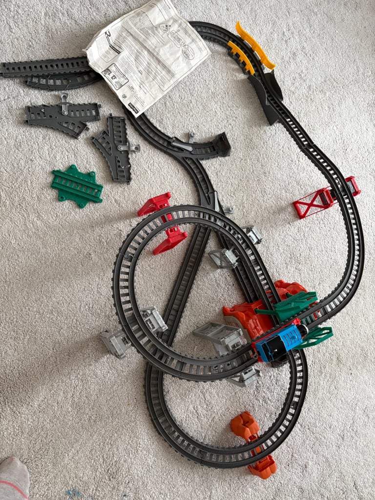image for Thomas the Tank Engine Trackmaster Train Set 5 In 1 Track Builder Set - with Box