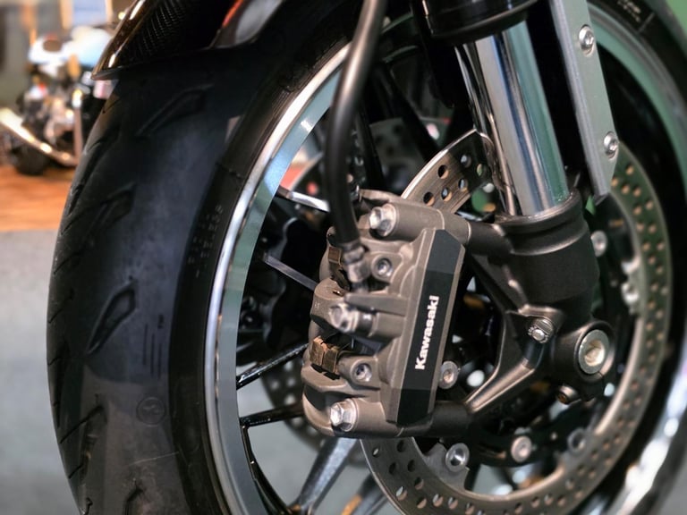 2018 KAWASAKI ZR Z900 RS 1 OWNER 4,900 MILE'S 