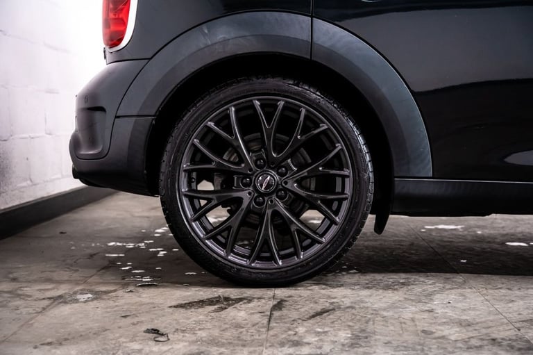 2011 MINI Countryman 1.6 Cooper S SUV 5dr Petrol Steptronic ALL4 Euro 5 (184 ps) HATCHBACK Petrol...