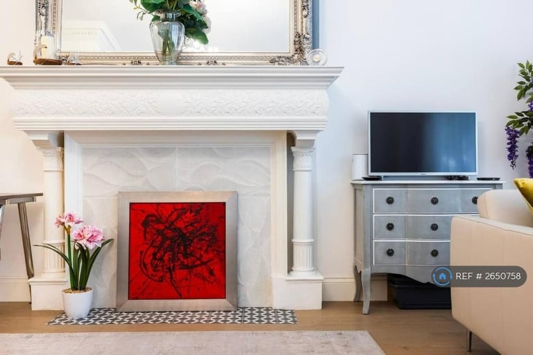 Studio flat in Creston House, London, W8 (#2650758)