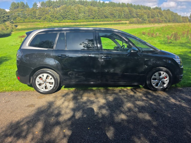 Citroen C4 Grand Picasso 🚙 - 1 year MoT ✅ - 7 seat 💺 - Automatic Diesel ⛽ - high spec Exclusive+ 