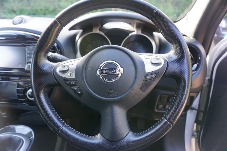 2017 Nissan Juke 1.2 DiG-T Tekna 5dr HATCHBACK Petrol Manual - Image 8