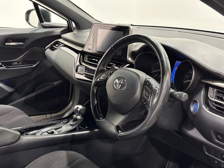 2019 Toyota C-HR 1.8 Hybrid Dynamic 5dr CVT HATCHBACK PETROL/ELECTRIC Automatic