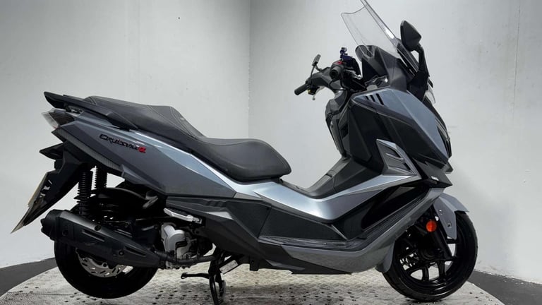 SYM Cruisym [Phone number removed]K LARGE MAXI SCOOTER NEW MOT SERVICED 125CC AUTO