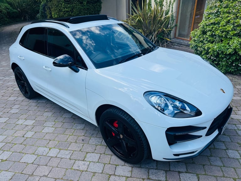 Porsche MACAN TURBO  - STUNNING MEGA SPEC - bmw mercedes audi jaguar 4x4 SUV PX 