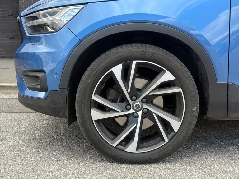 2020 Volvo XC40 2.0 T4 R DESIGN Pro 5dr Geartronic ESTATE Petrol Automatic