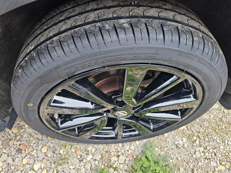 2015 Nissan Qashqai 1.6 dCi Tekna XTRON 2WD Euro 6 (s/s) 5dr HATCHBACK Diesel Automatic