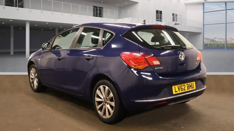 2012 Vauxhall Astra 1.6 16v Active Euro 5 5dr HATCHBACK Petrol Manual