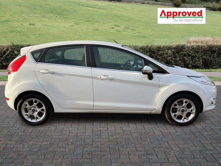 2012 Ford Fiesta 1.25 Zetec 5dr [82] Hatchback Petrol Manual