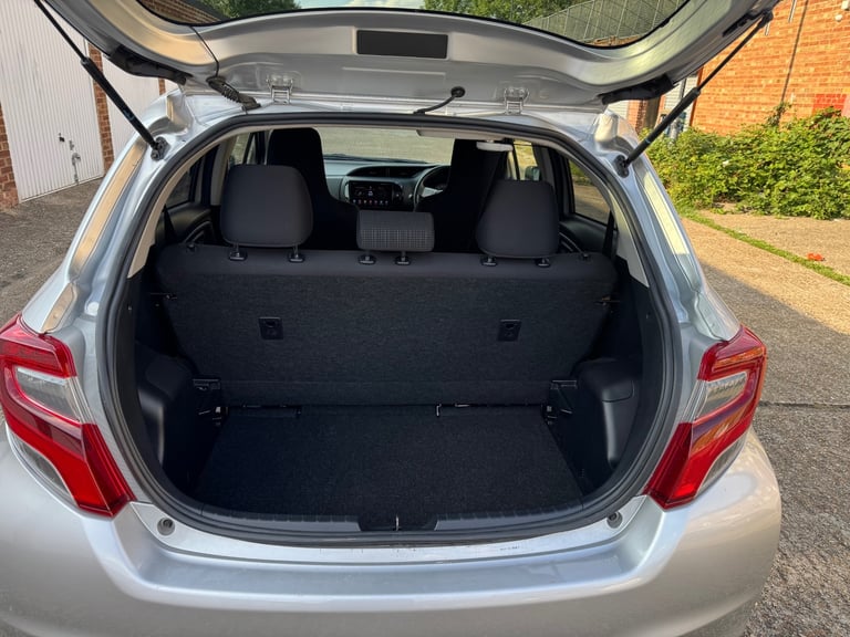 2016 Toyota Yaris Euro 6 Hatchback Petrol Automatic