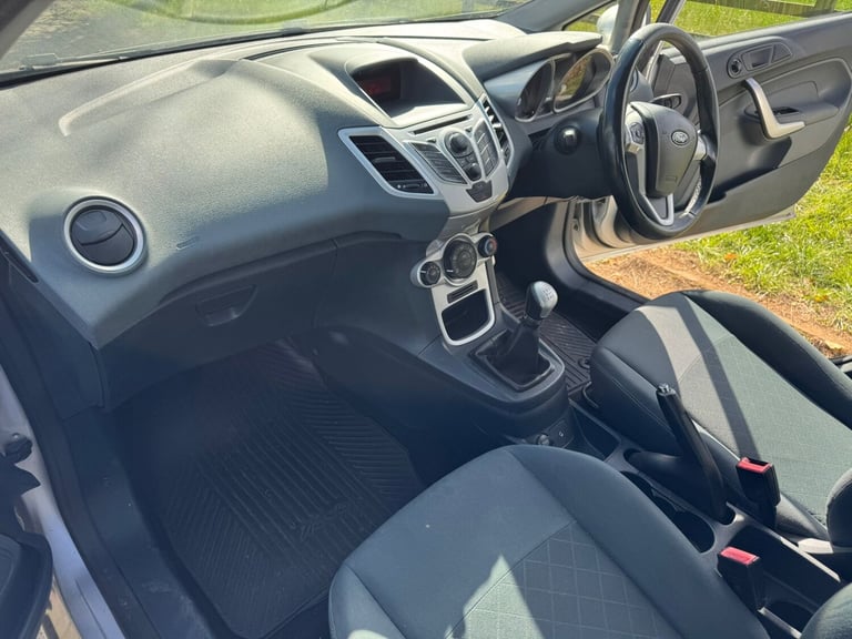 2009 Ford Fiesta 2009 Ford Fiesta 1.4 petrol | 5 spd manual 5dr HATCHBACK Petrol Manual - Image 12