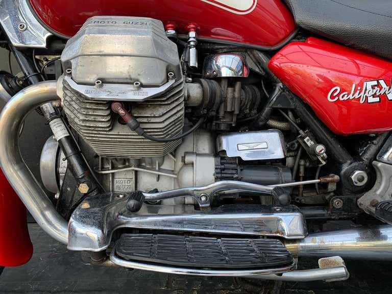 MOTO GUZZI CALIFORNIA 1100 EV 2001 PROJECT BIKE HPI CLEAR