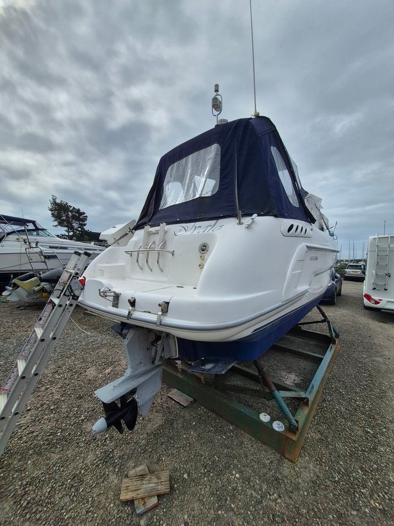 Sealine S240 4.3 Gi V6 24ft