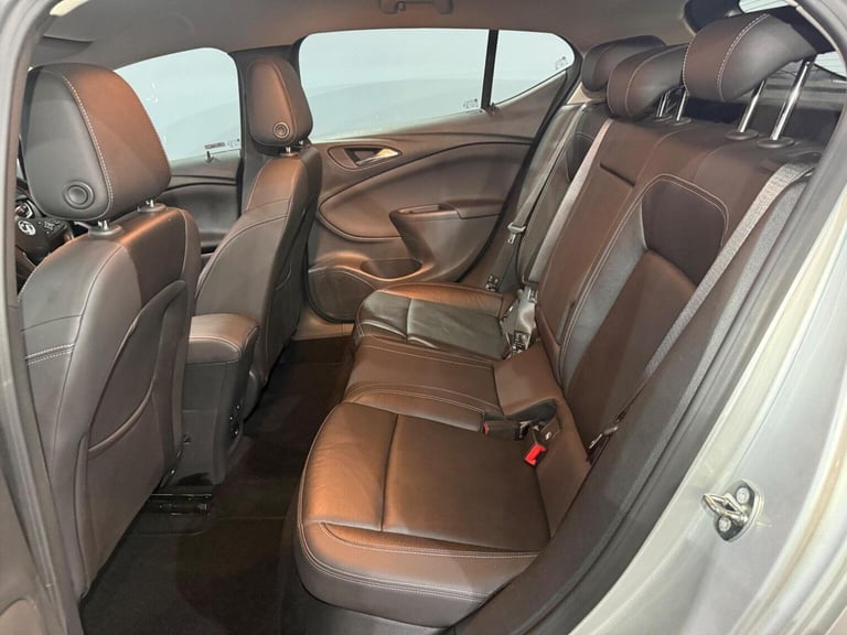 VAUXHALL ASTRA 1.4i Turbo Elite Nav Euro 6 5dr 2017