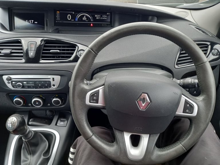 2013 Renault Grand Scenic 1.6 VVT Dynamique TomTom MPV 5dr Petrol Manual Euro 5 (110 ps) MPV Petr...