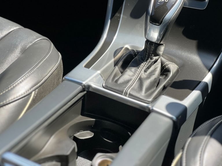 2014 Volvo XC60 2.0 D4 R-Design Lux Nav SUV 5dr Diesel Geartronic Euro 6 (s/s) (181 ps) ESTATE Di...