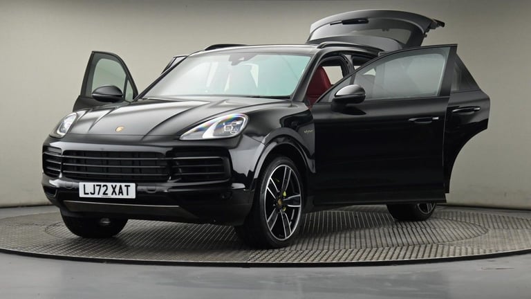 2022 Porsche Cayenne 3.0 V6 E-Hybrid 17.9kWh Platinum Edition TiptronicS 4WD Euro 6 (s/s) 5dr (3 ...